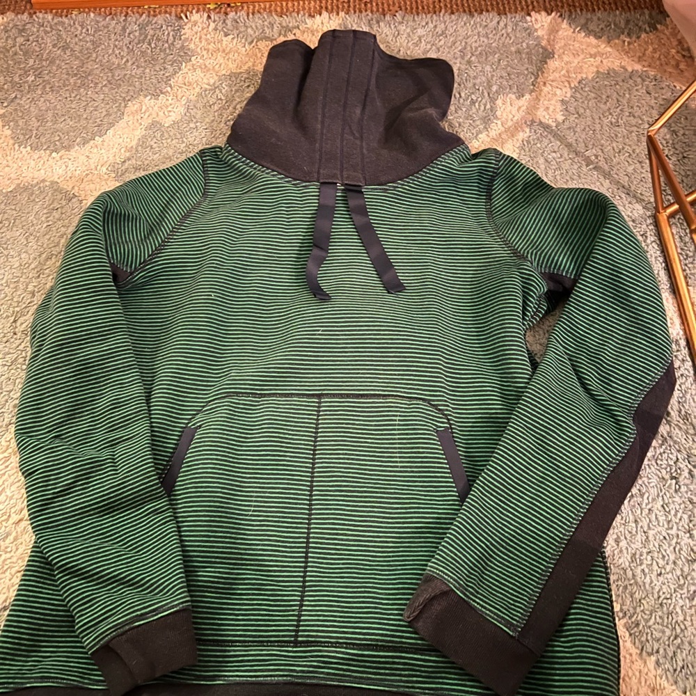 Lululemon Green Striped High Neck Sweatshirt Size 8